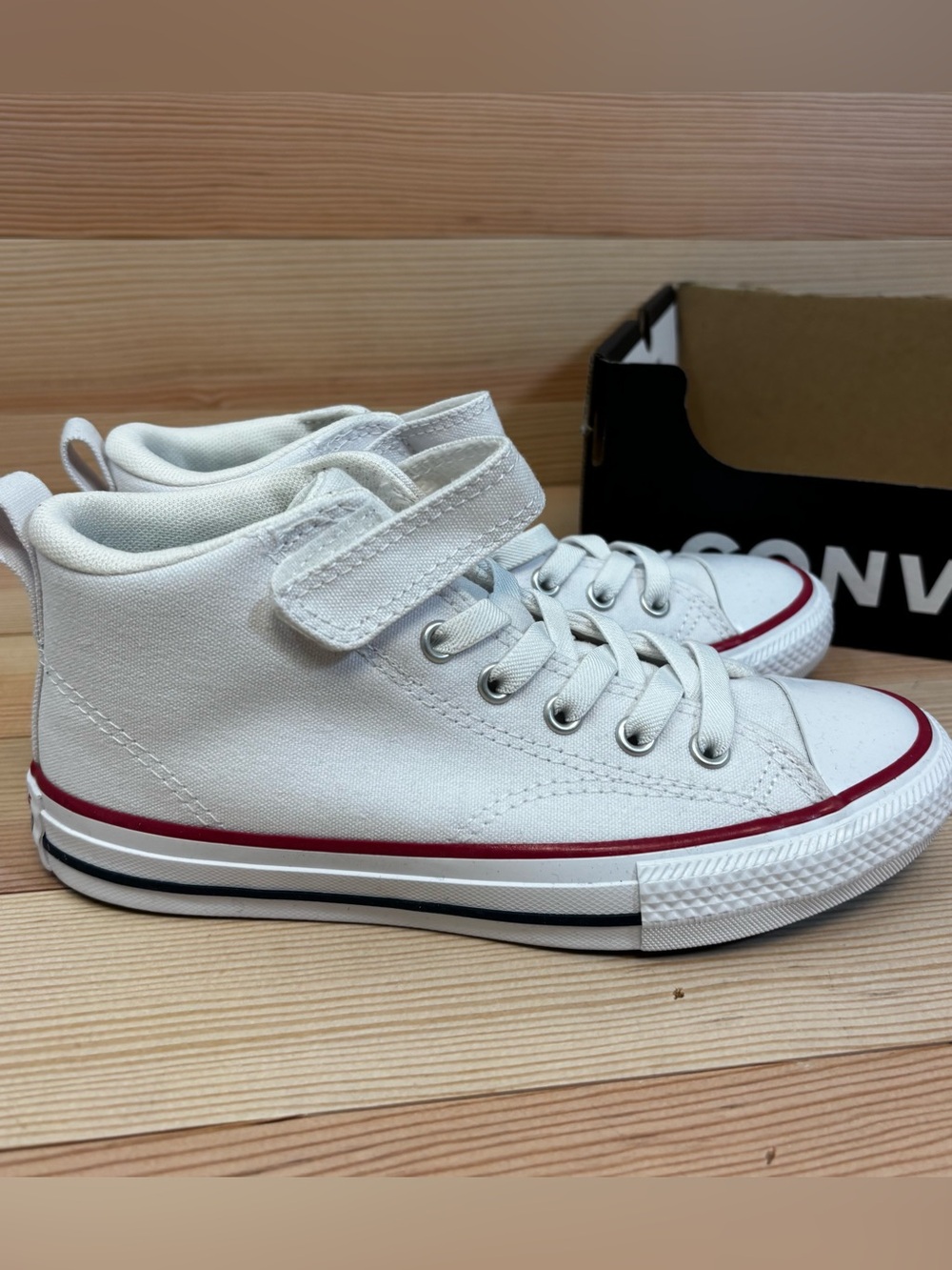 Converse Chuck Taylor All Star Mid Malden Street Kids Sneakers Sz 2 Y White